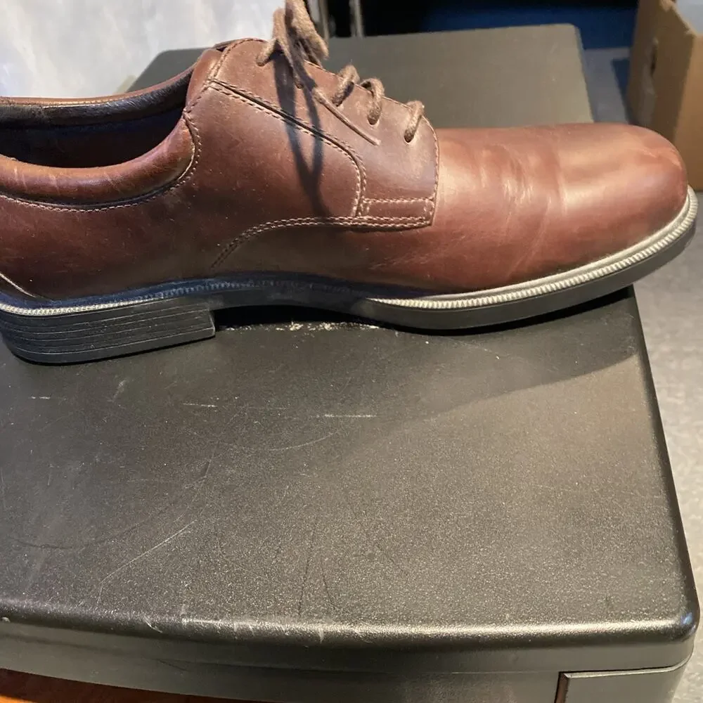 ROCKPORT M9401 Men’s Causal Brown Leather Oxford Size 11M